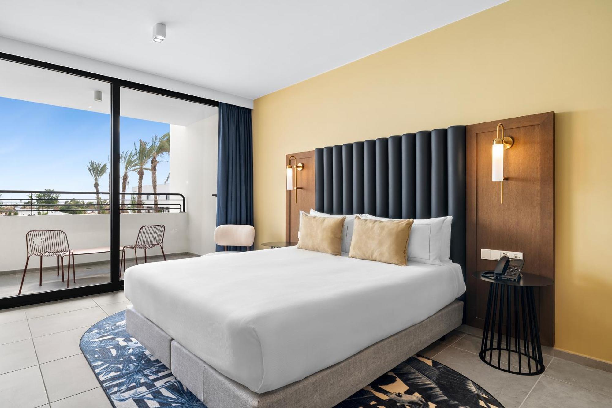 The Rif At Mangrove Corendon Curacao All-inclusive, Curio By Hilton Resort 5*