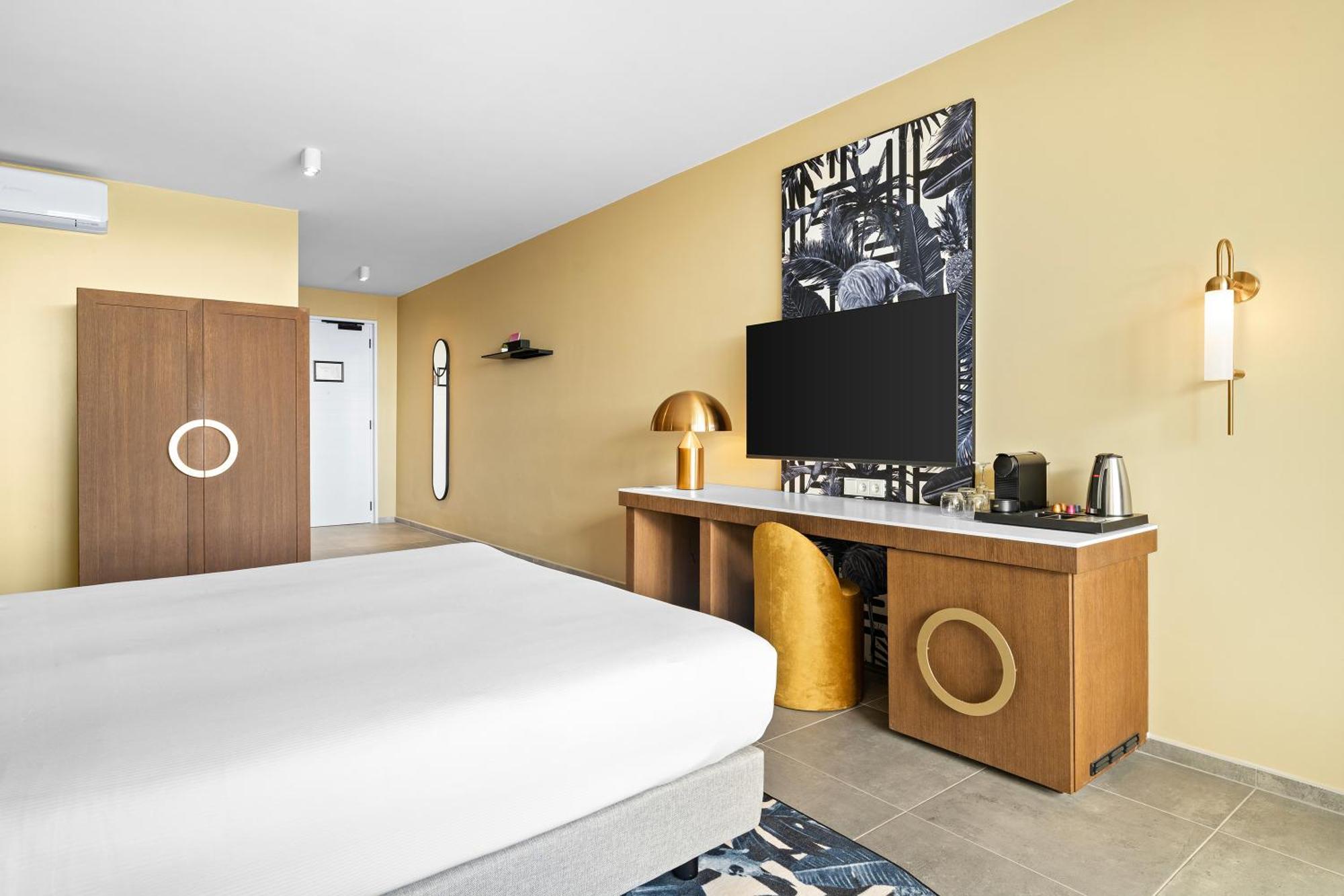 The Rif At Mangrove Corendon Curacao All-inclusive, Curio By Hilton Resort Willemstad
