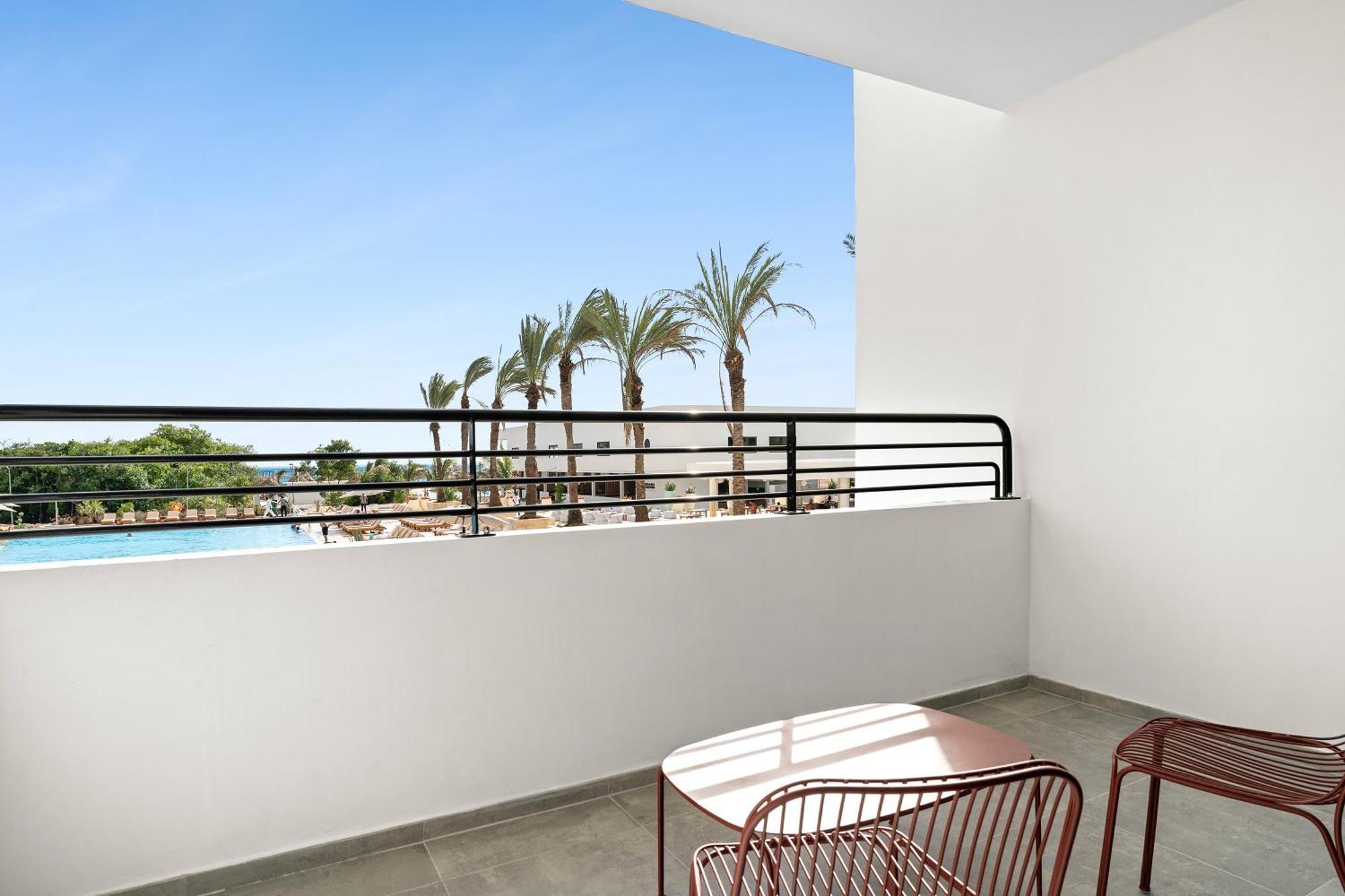 Resort The Rif At Mangrove Corendon Curacao All-inclusive, Curio By Hilton