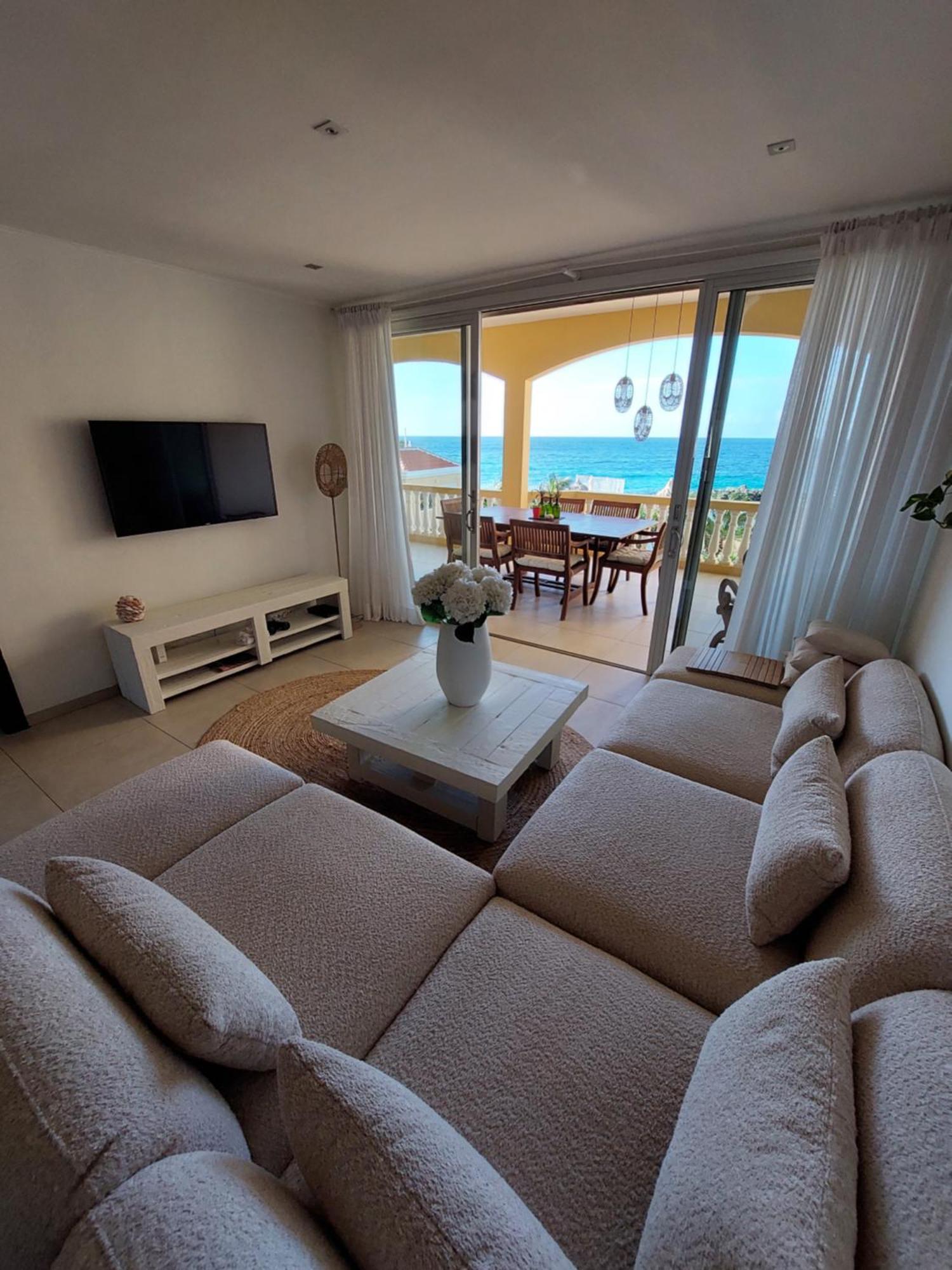 Beach House The Strand *