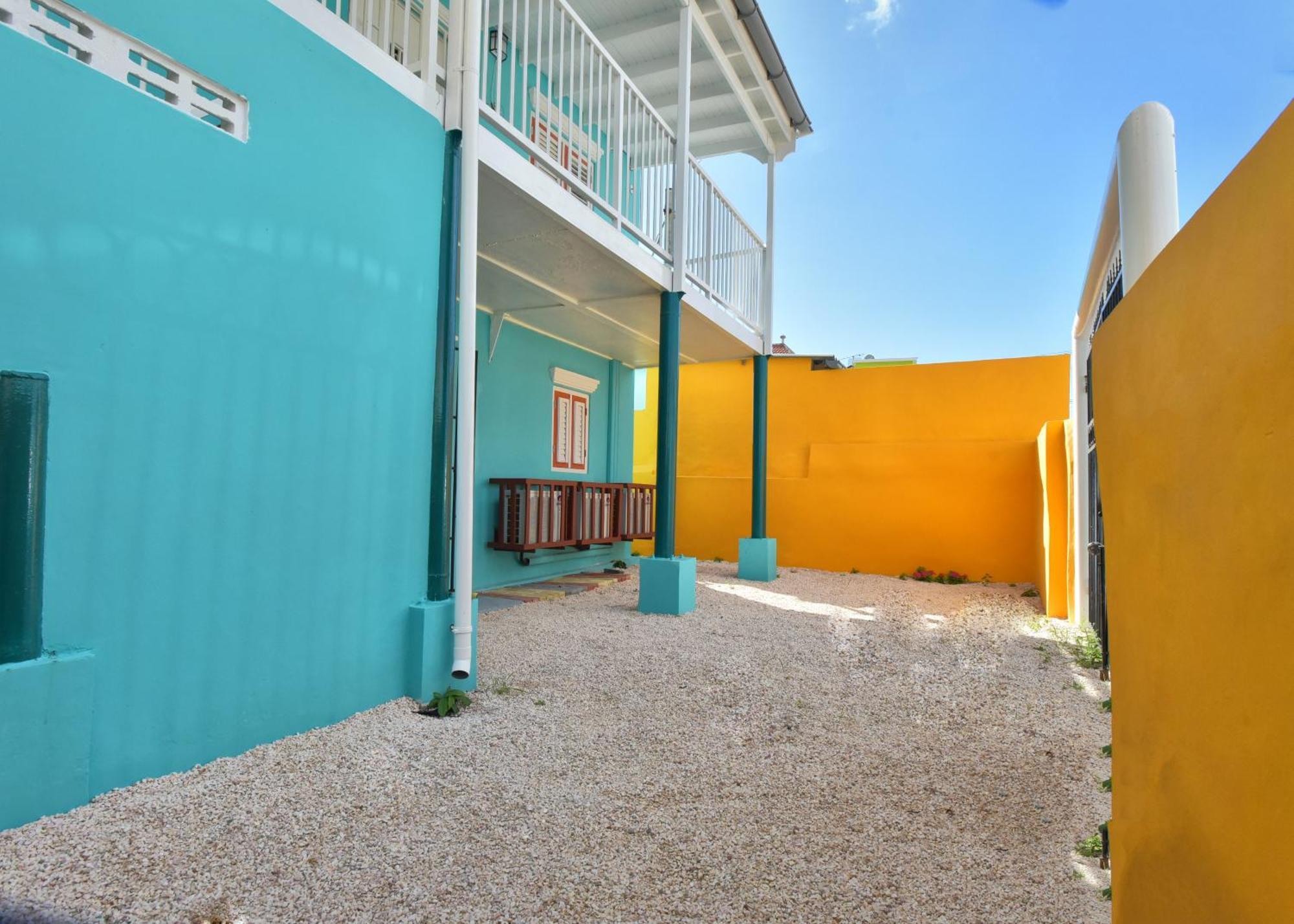 Turquoise Bed & Breakfast