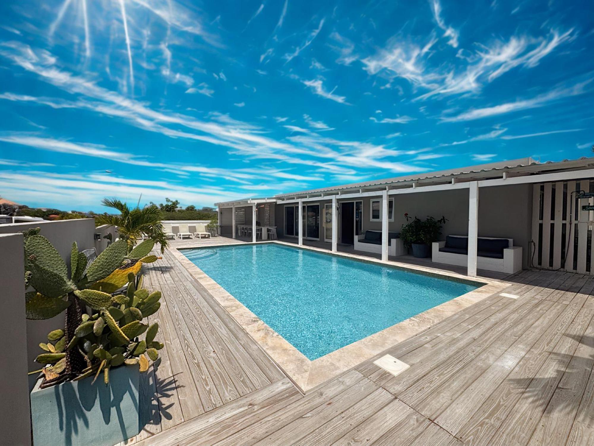Boutique & Jt Curacao Bed & Breakfast