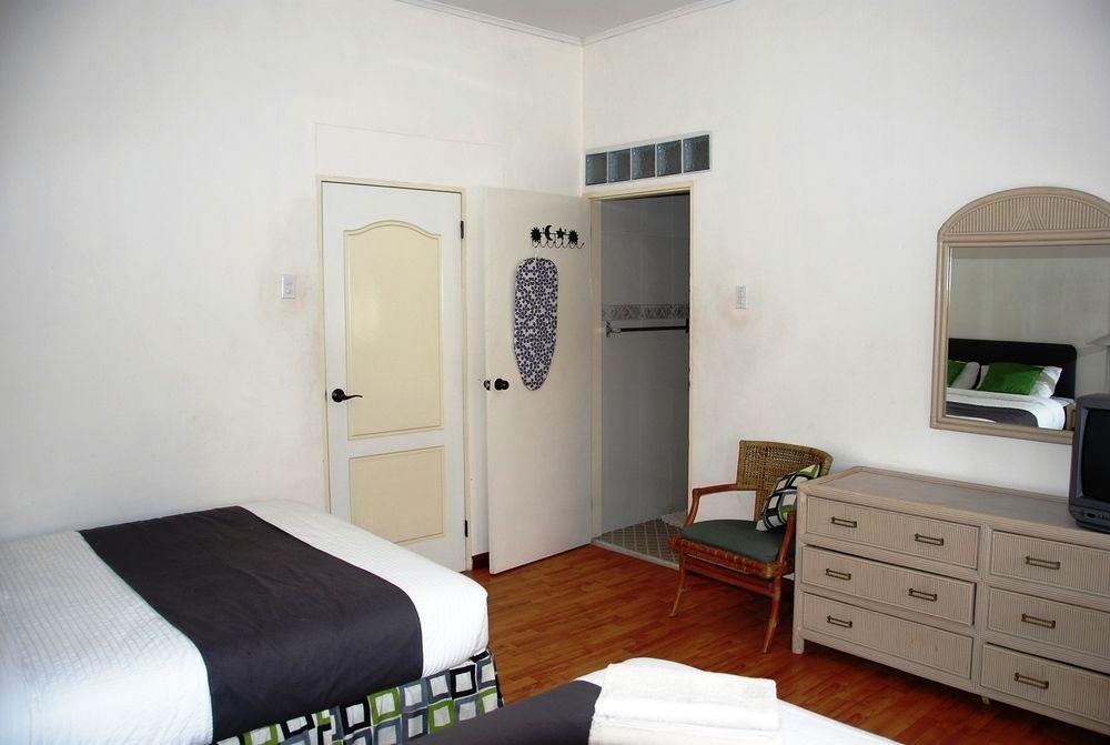 Apolonia Boutique Curacao * Willemstad