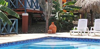 Westhill Bungalows&diving Westpunt