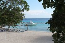 Moomba Beach Club Hotel *