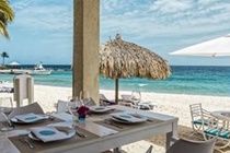 Moomba Beach Club Hotel
