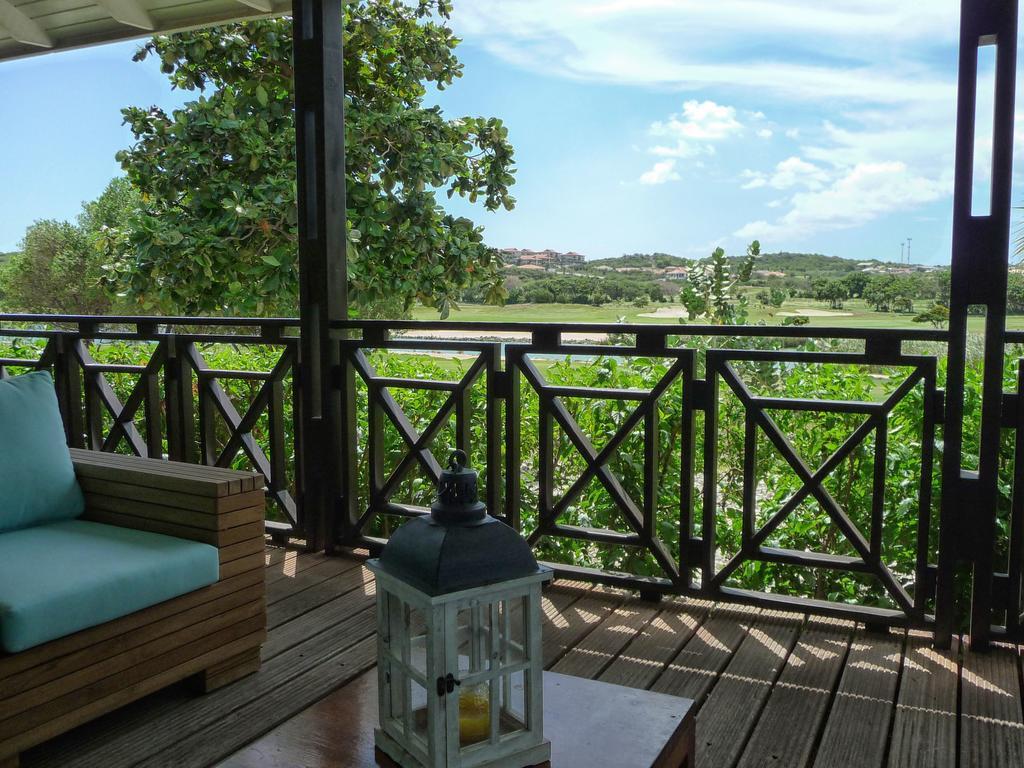 At Pool And Golfcourse Villa Blue Bay
