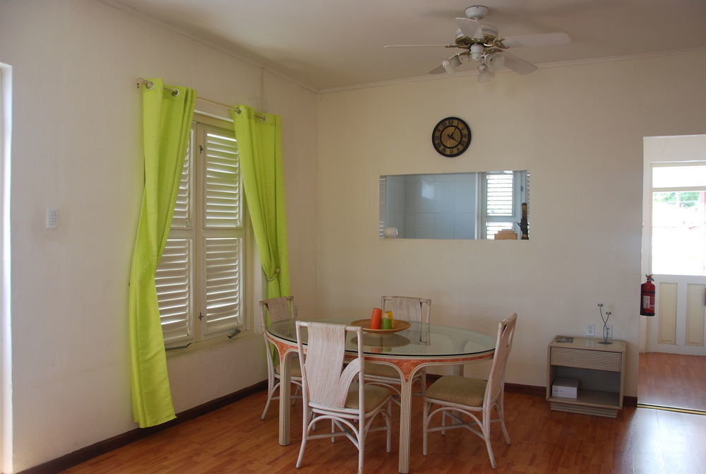 Apolonia Boutique Curacao * Willemstad