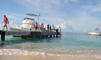 Kura Hulanda & Club Hotel 3*