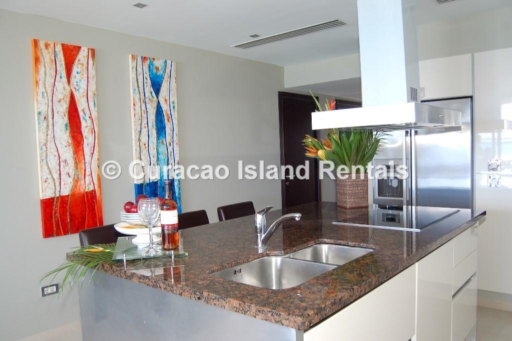 Apartment The Strand Luxury Condominiums *