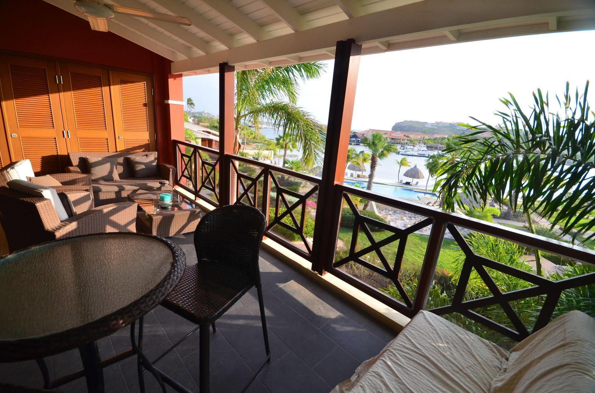 Spanish Water Beach Apartment