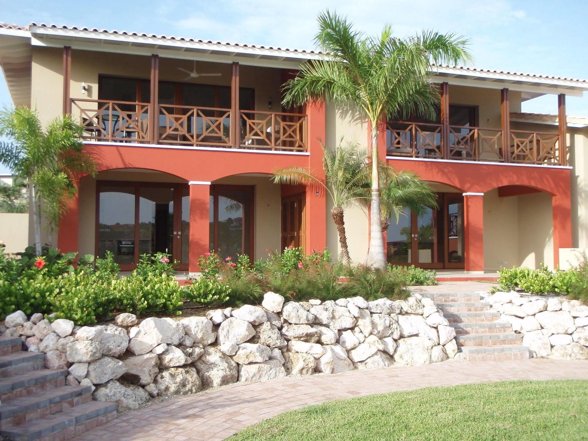 Apartment Spanish Water Beach