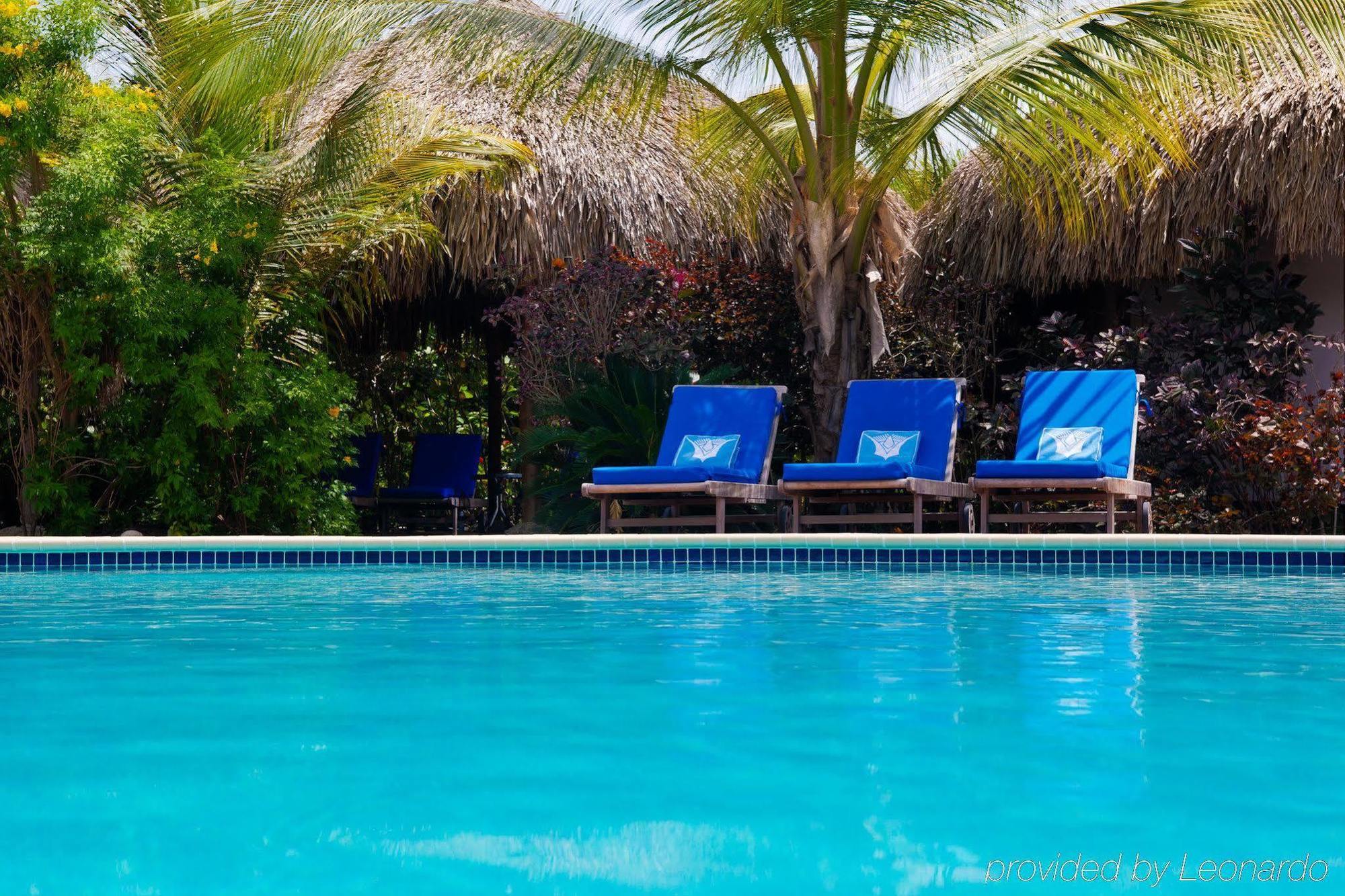 Kura Hulanda & Club Hotel Westpunt