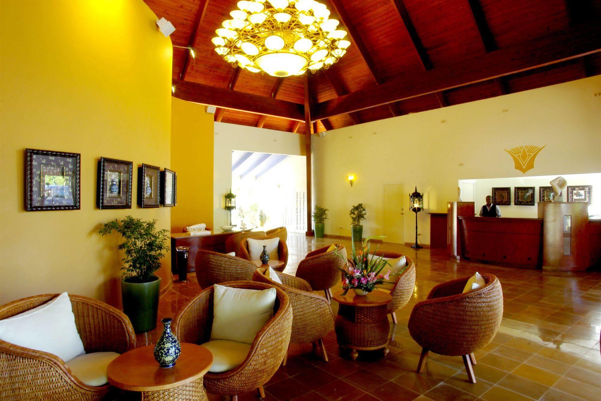Hotel Kura Hulanda & Club