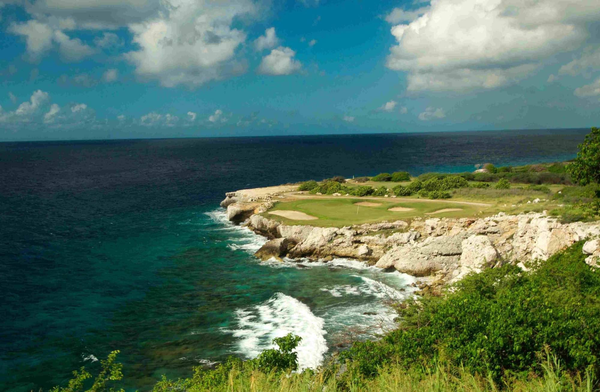 Bayside Boutique - Blue Bay Golf & 4* Dorp Sint Michiel