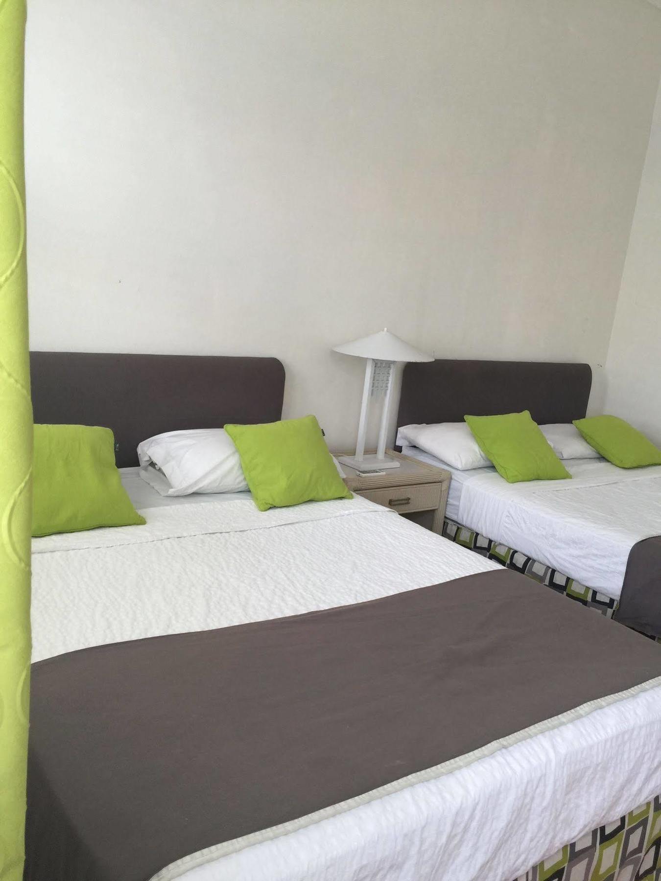 Apolonia Boutique Curacao