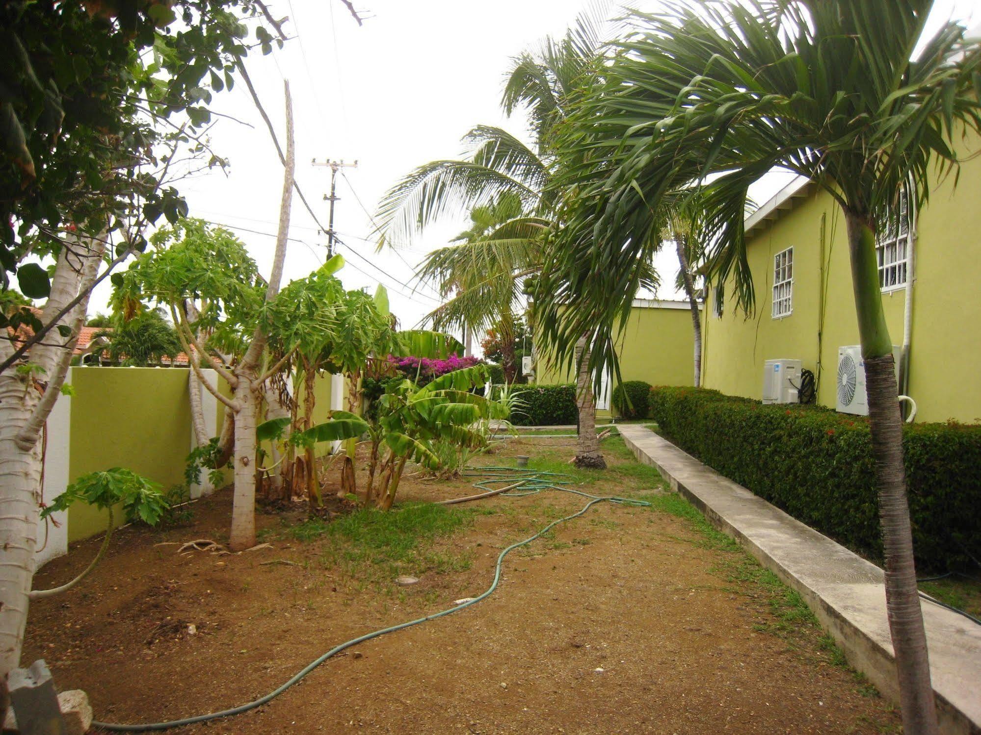 Alablanca Residents