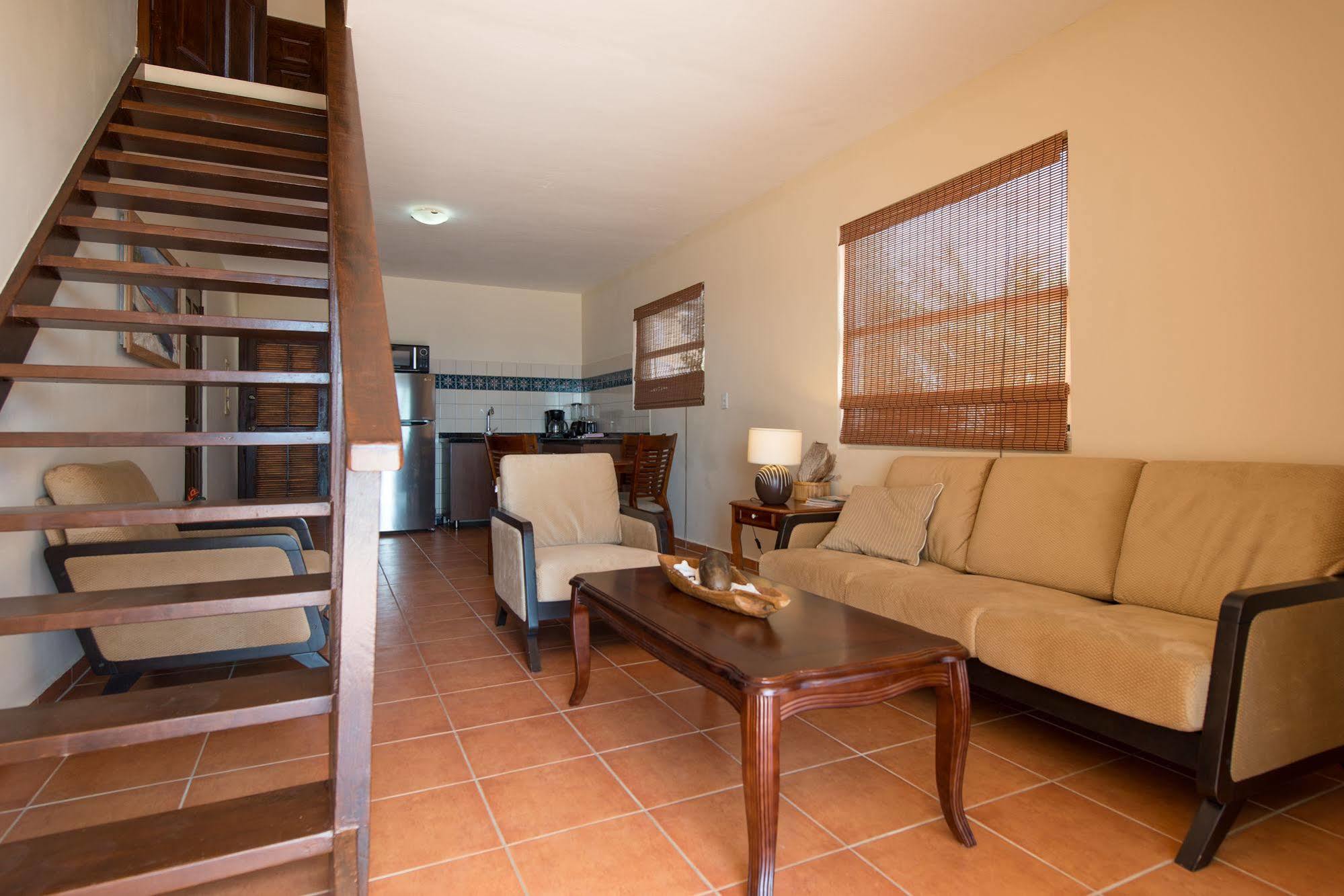 Lagun Blou Dive And Beach Resort Villa