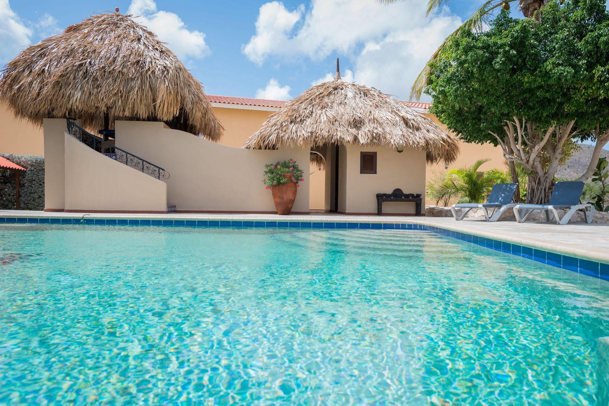 Lagun Blou Dive And Beach Resort Lagun