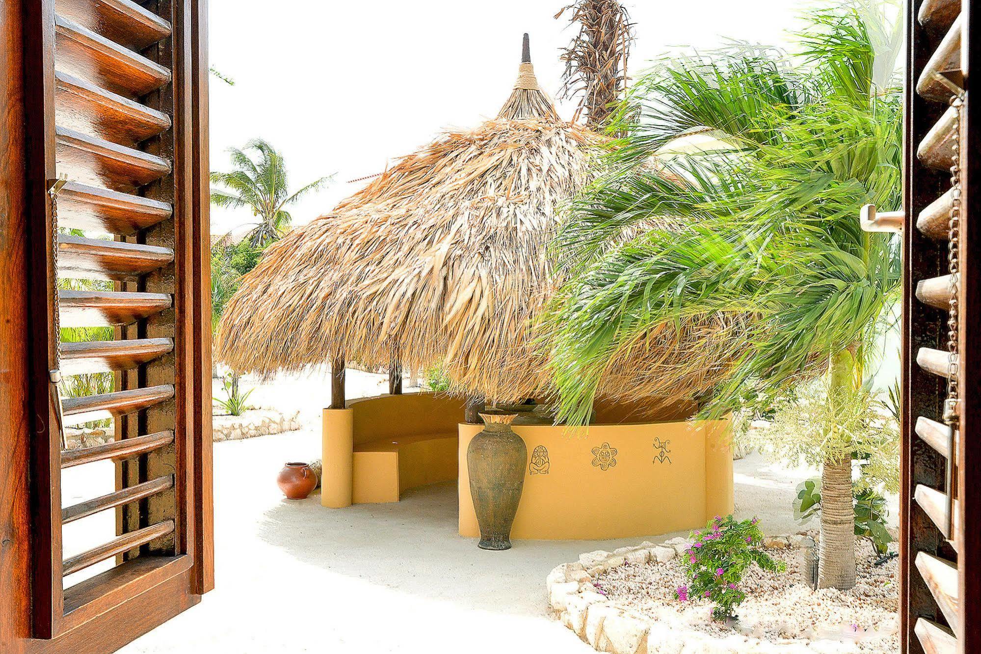 Lagun Blou Dive And Beach Resort *