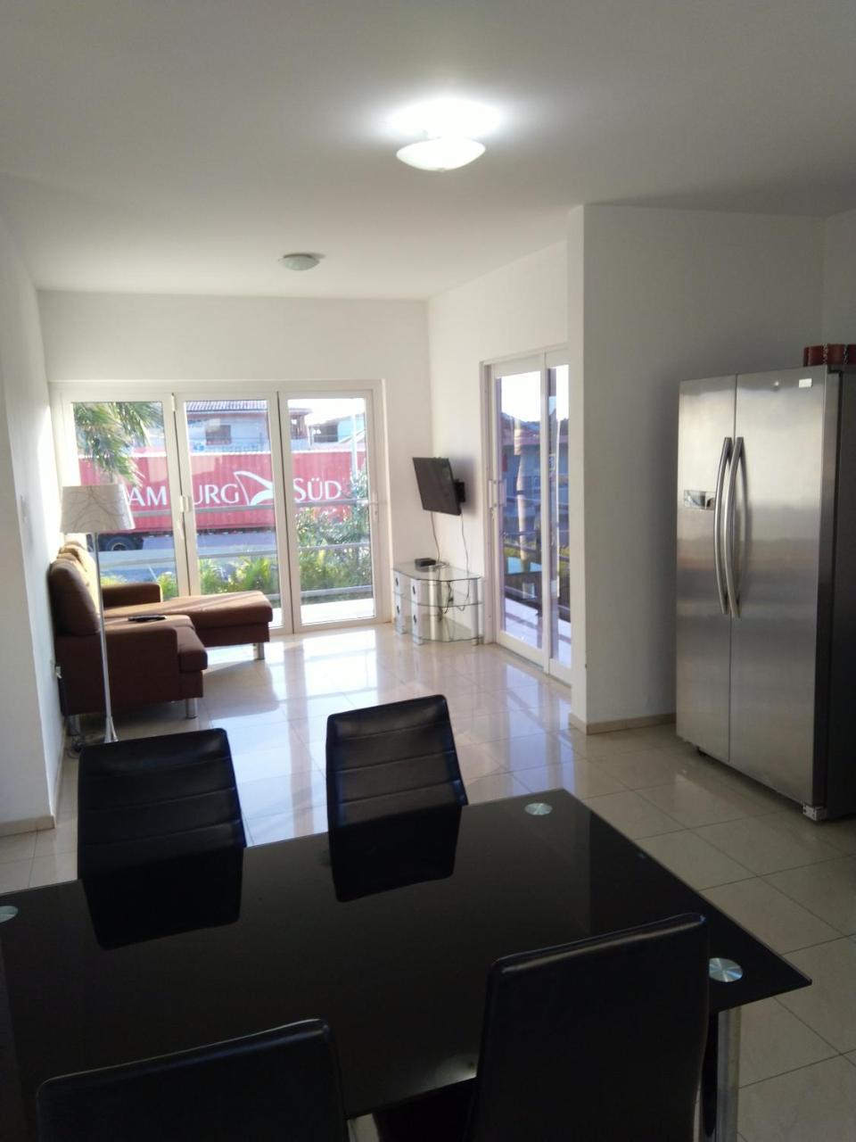 Yolo Apartment
