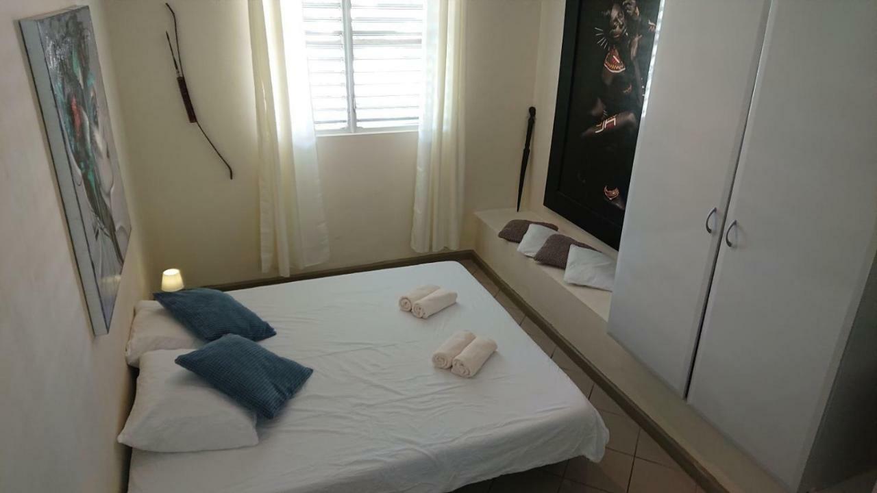 Bed & Breakfast Casa Leona Willemstad