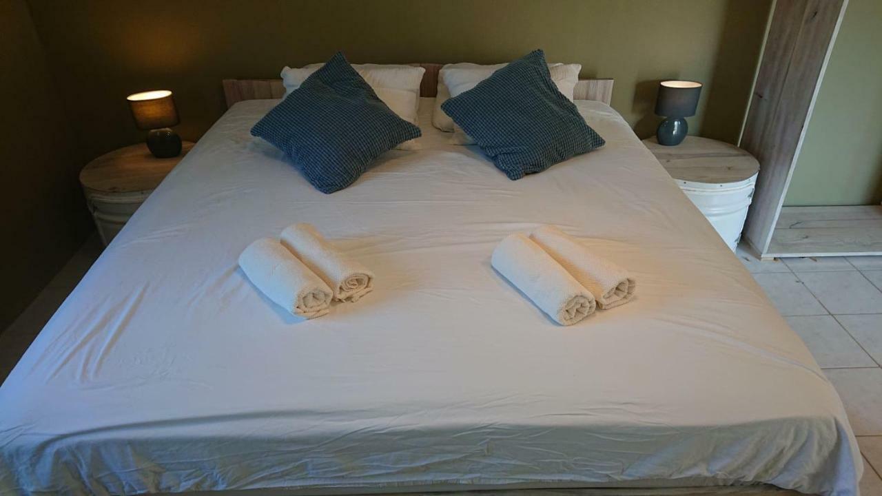 Casa Leona Bed & Breakfast Willemstad