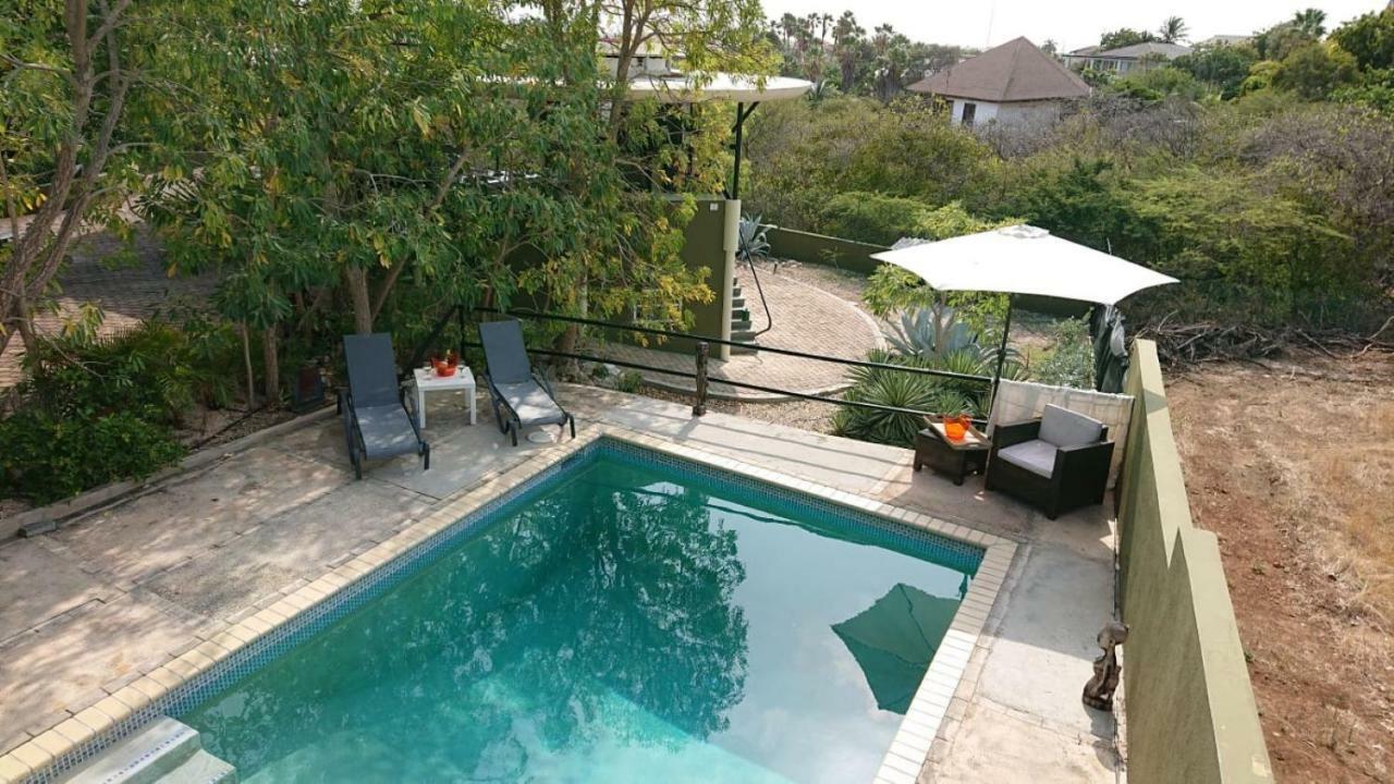 Bed & Breakfast Casa Leona Willemstad