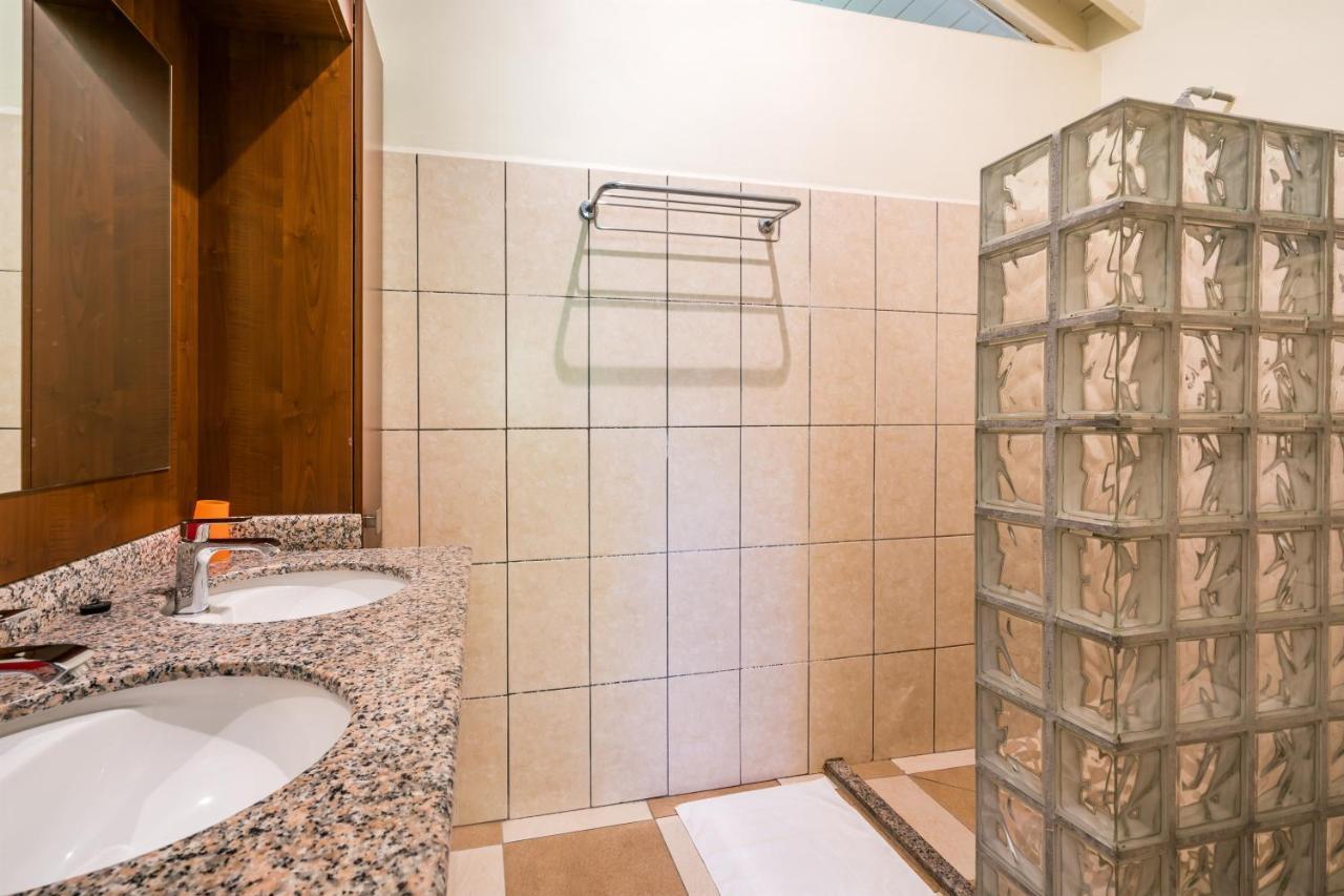 Villa At Pool And Golfcourse