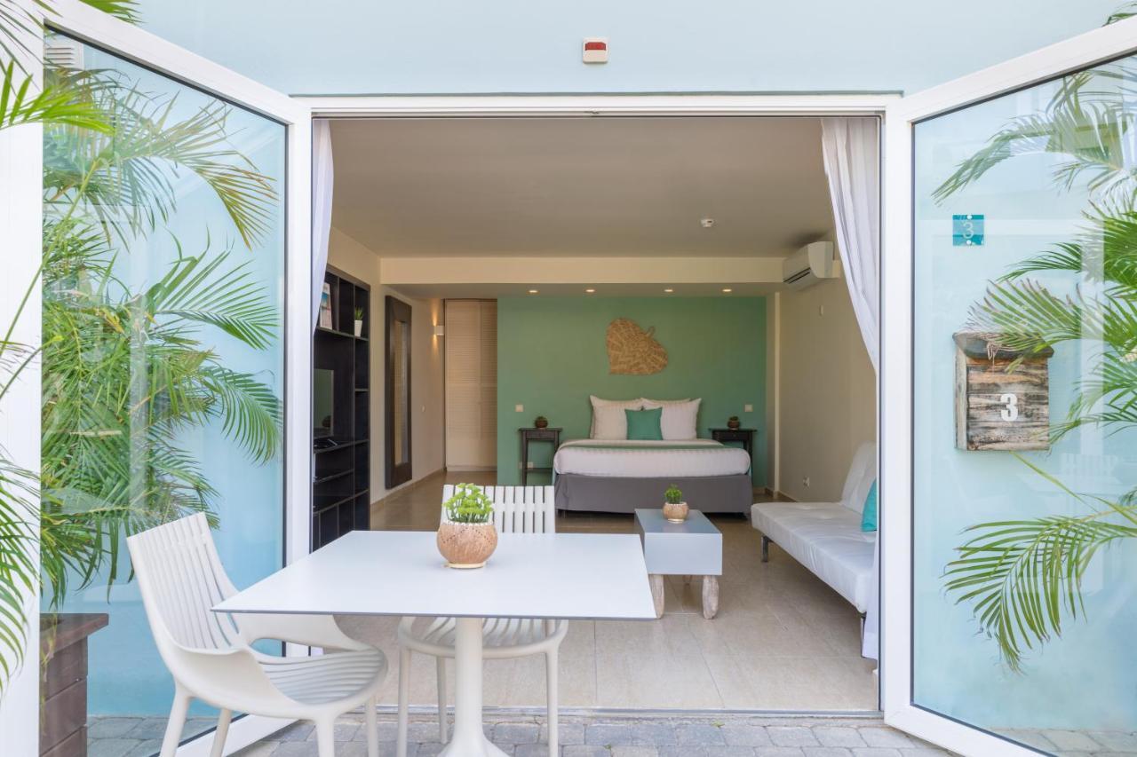 Dolphin & Wellness Curacao Willemstad