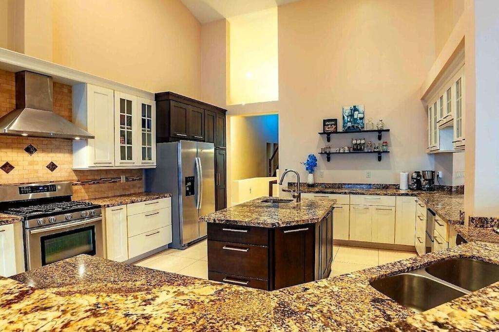 Magic Time - Oceanfront Villa