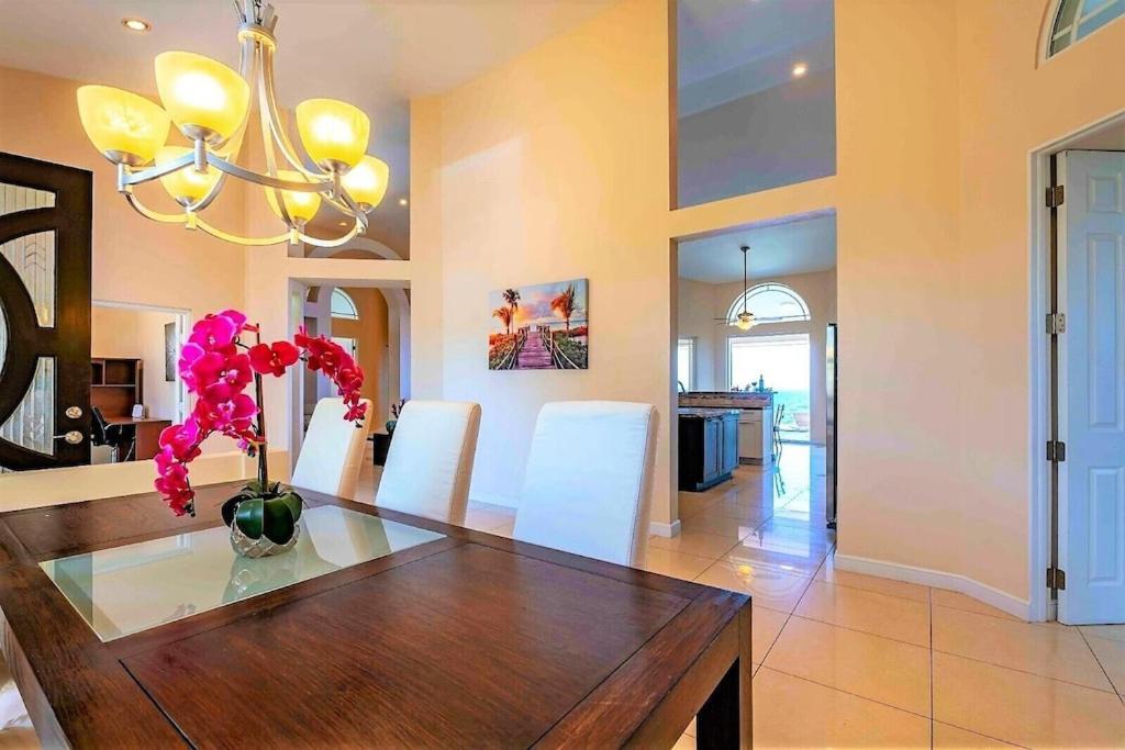 Magic Time - Oceanfront Villa