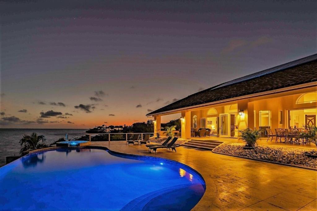 Magic Time - Oceanfront *