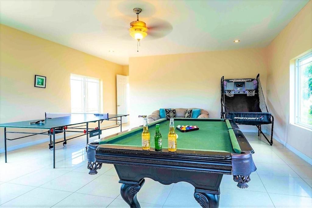 Magic Time - Oceanfront Villa *