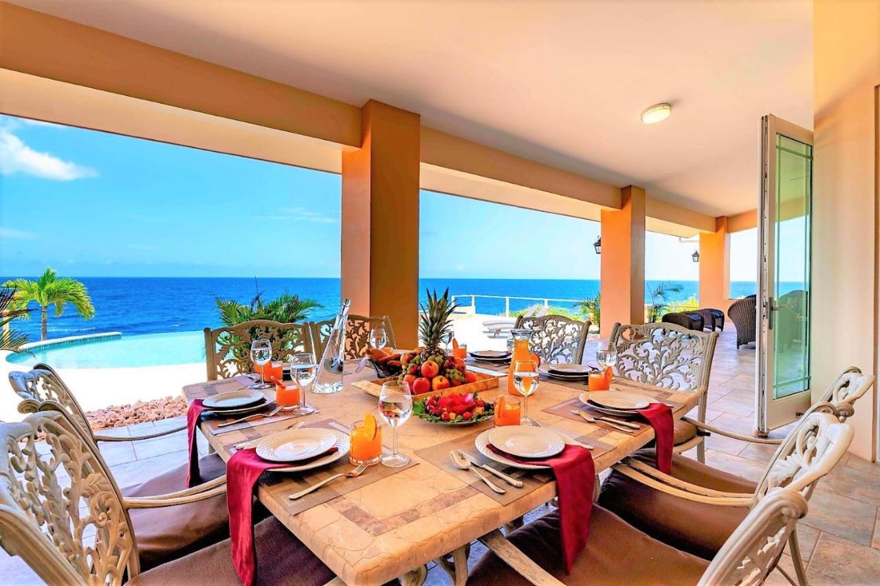 Villa Magic Time - Oceanfront Willibrordus