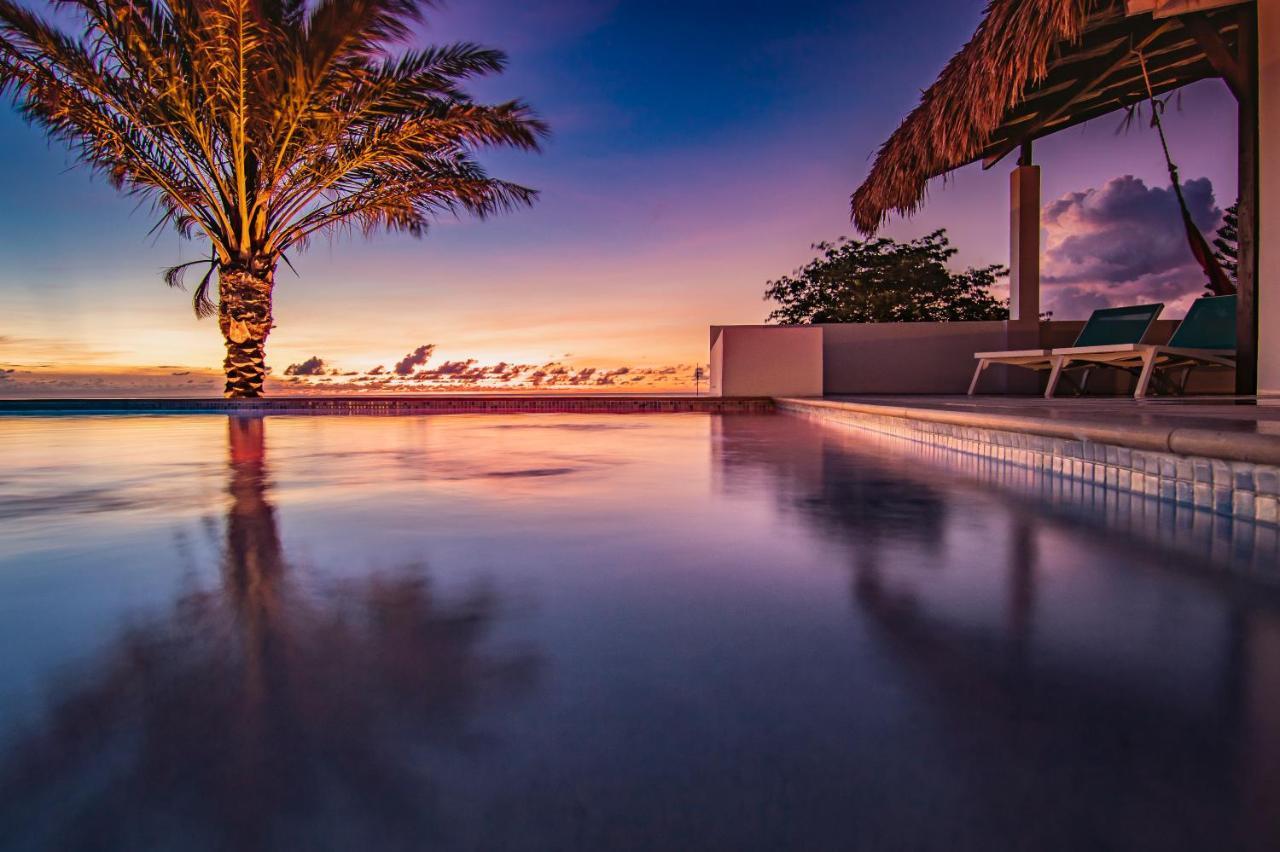 Exclusive 10-person Seaview In Cas Abou With Private And Pool Bar *