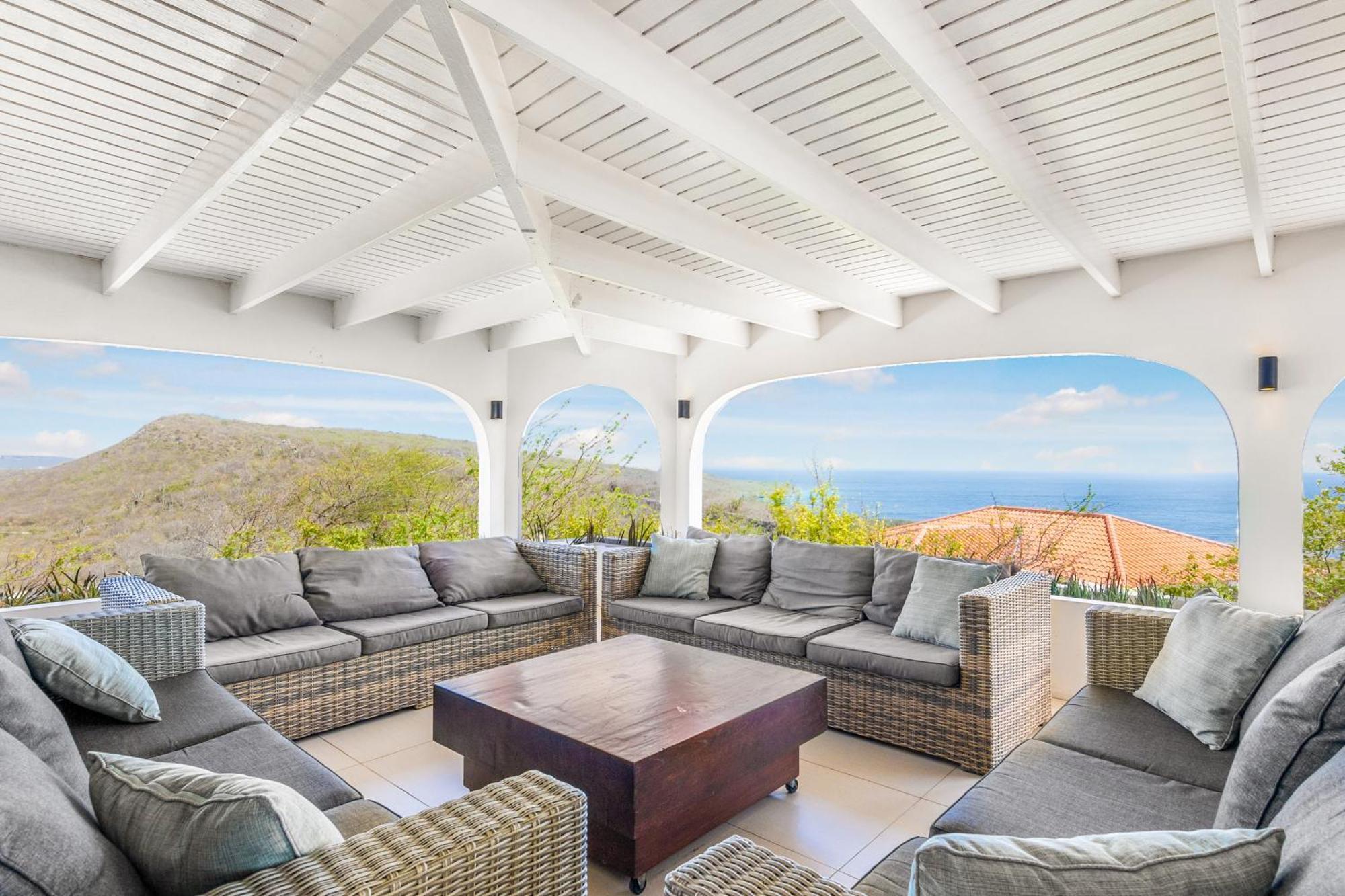 Exclusive 10-person Seaview In Cas Abou With Private And Pool Bar Villa Willibrordus