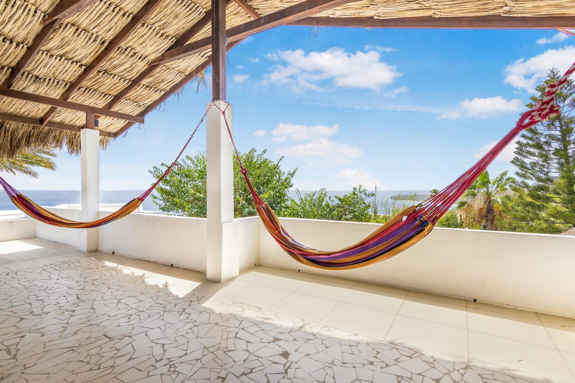 Exclusive 10-person Seaview In Cas Abou With Private And Pool Bar Villa Willibrordus