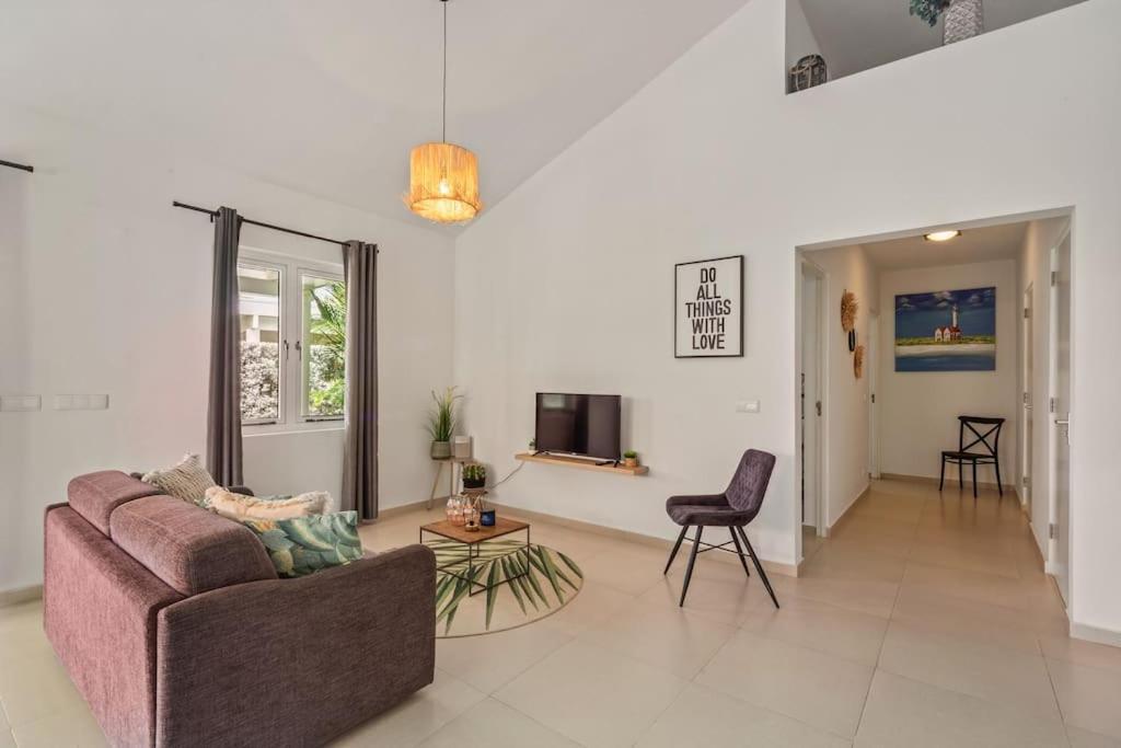 Vakantiewoning - Zwembad - Nabij Mambo Beach * Willemstad