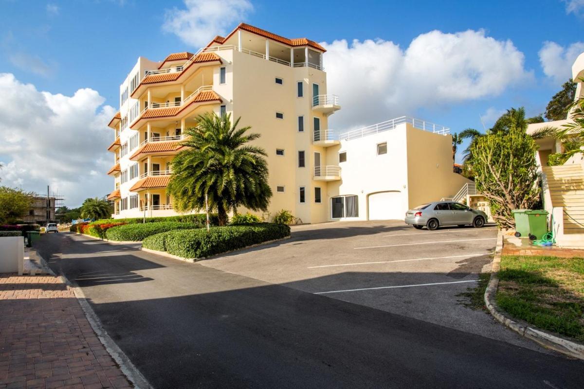 Luxe Penthouse Royal Palm Apartment Willemstad