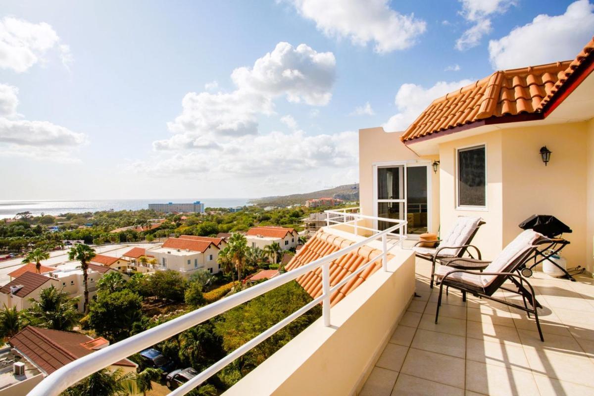 Luxe Penthouse Royal Palm * Willemstad