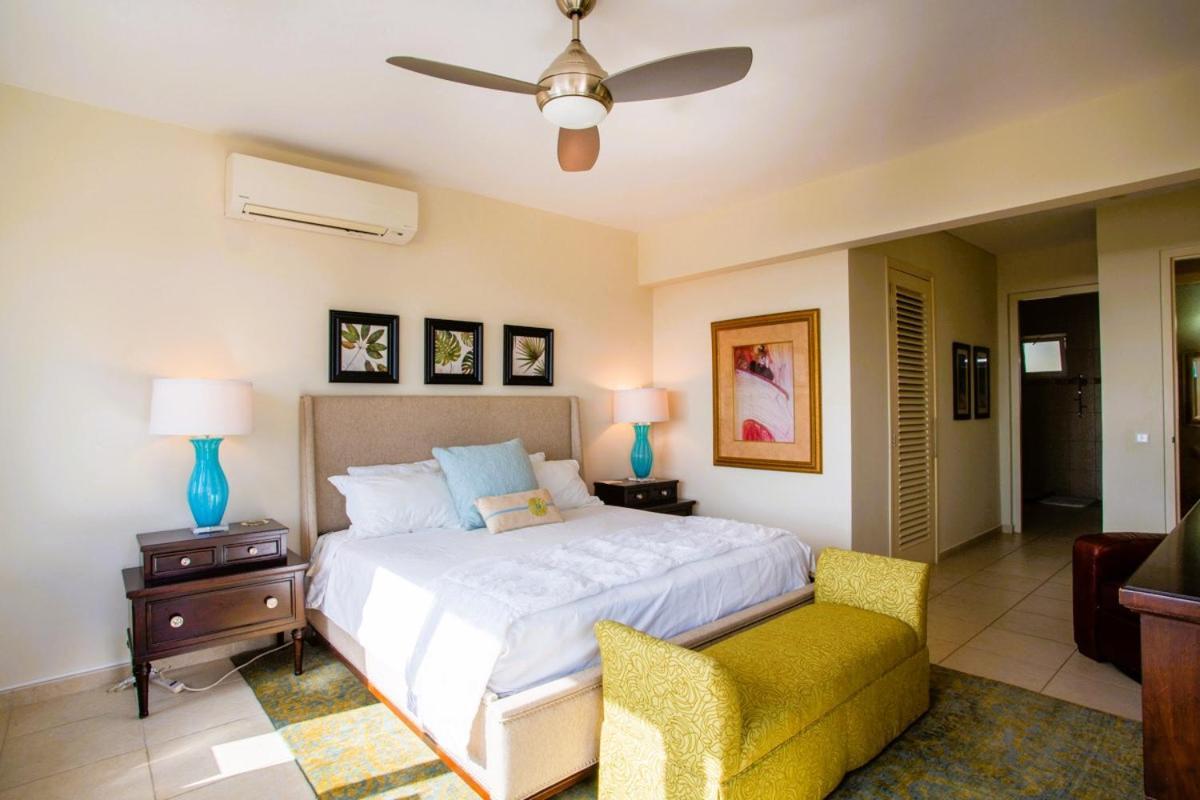 Luxe Penthouse Royal Palm * Willemstad