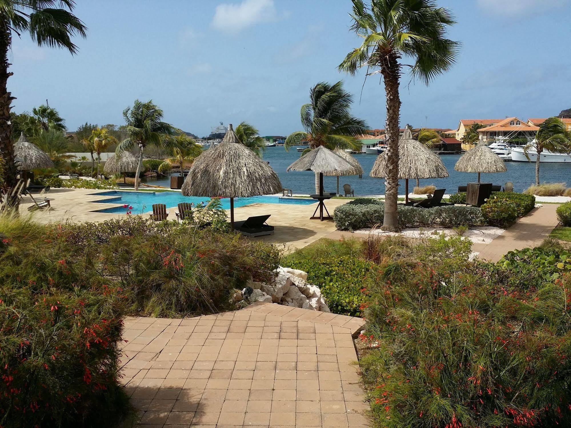 La Maya Beach Curacao Hotel 3*