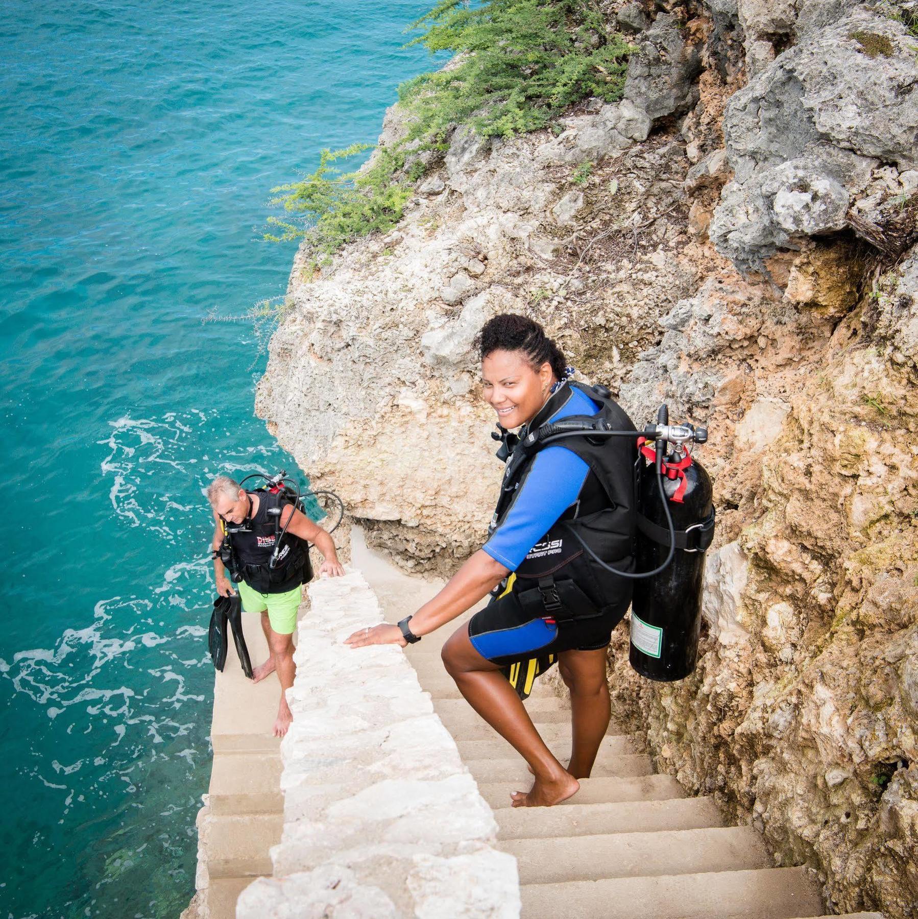 Lagun Blou Dive And Beach Resort Pousada *