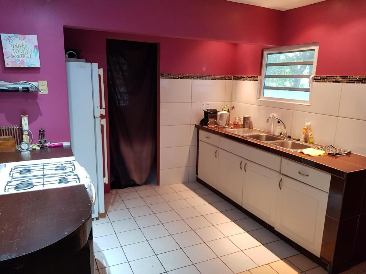 Charming One Block From The Sea Vakantiehuis Willemstad