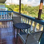 Sea Horizon Apartments
