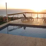 Group & Family House Galant Curacao