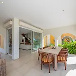 Atlantis Beach House