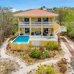 Holiday Home Gran Veranda With Private Pool, Coral Estate