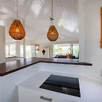 Villa At Secured Gated Resort Near Mambo Beach!